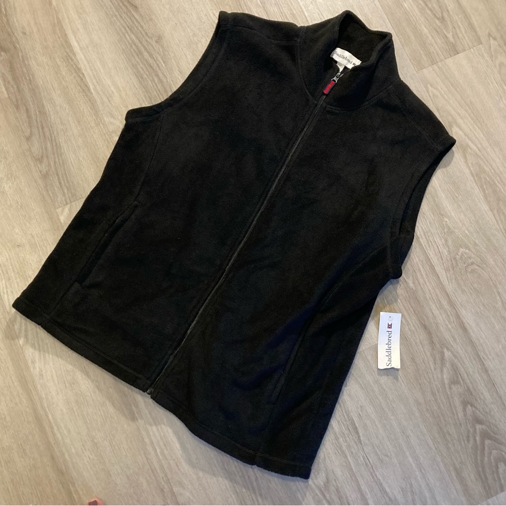 New Saddlebred zip up vest. Women’s large. #gorpcore #outdoorsy #layering